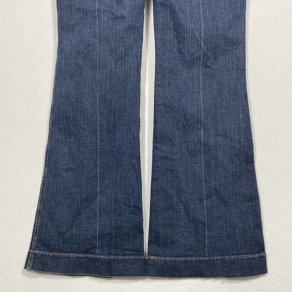 Classic Blue Women's Jeans - Picture 9 of 12